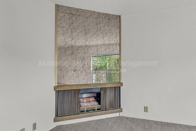 Building Photo - 500 Glenwood Cir