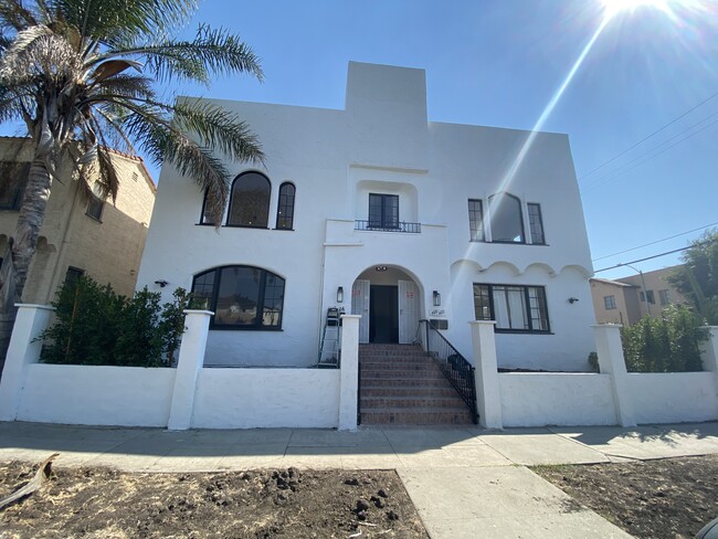 Front of Building - 7465 Oakwood Ave