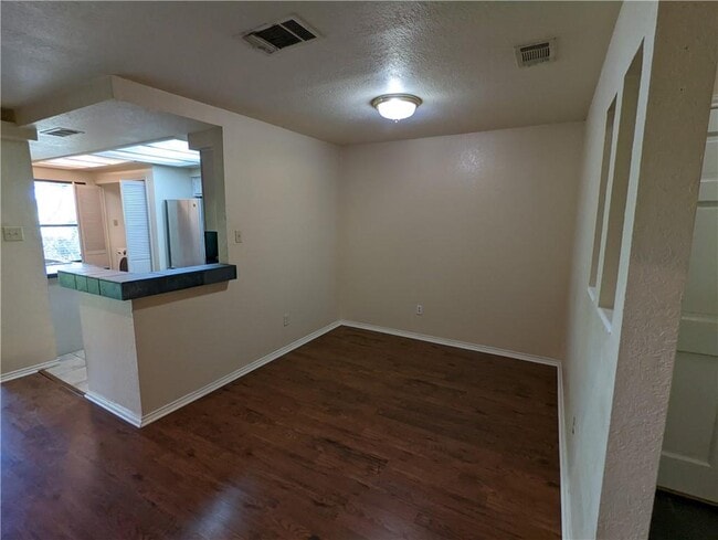 Building Photo - 8200 Neely Dr