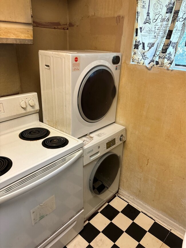 Foto del edificio - 702 Miller St