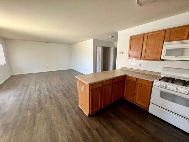 Foto del edificio - 6685 Ocotillo Ave