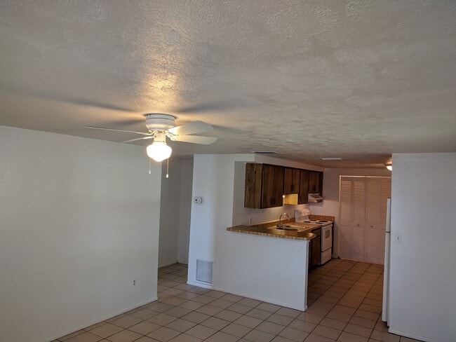 Living room - 105 57th Ave E