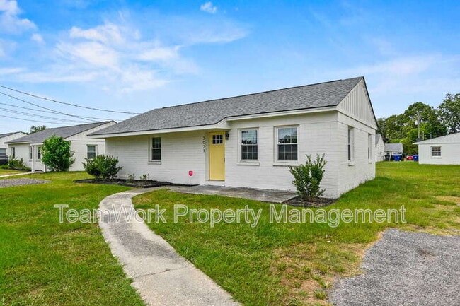 Photo - 3027 Azalea Dr House