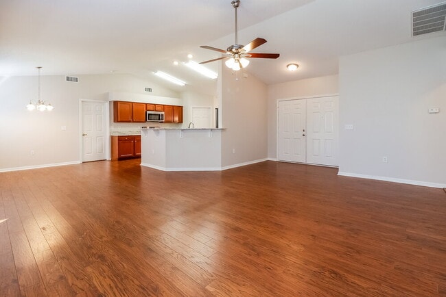 Building Photo - 6799 Shepherd Oaks Rd