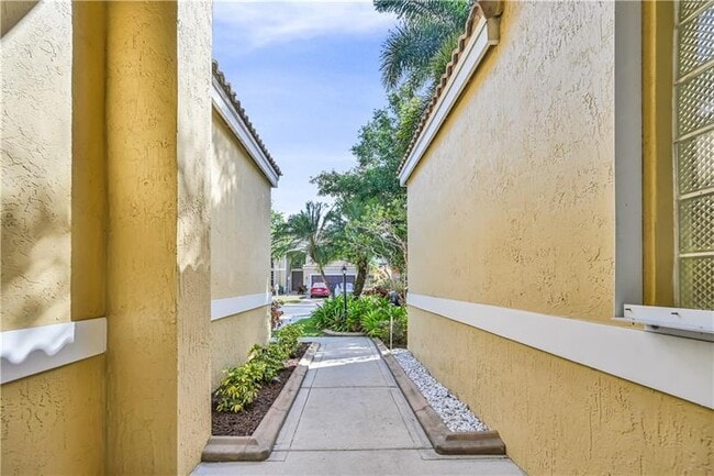 Building Photo - 6455 NW 78th Dr