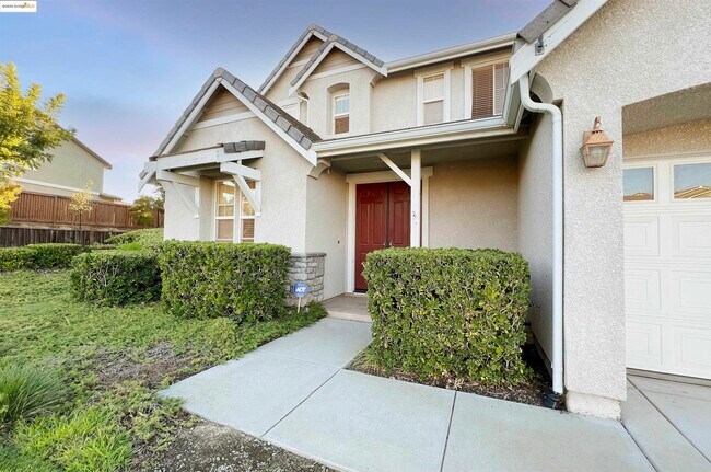 Building Photo - 2765 St Andrews Dr