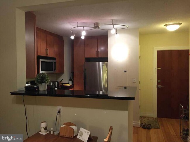 Foto del edificio - 915 E St NW