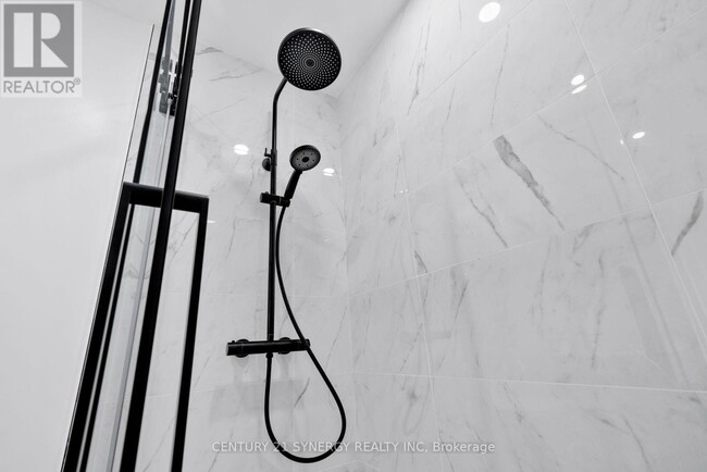 Building Photo - 598 Kirkwood Ave