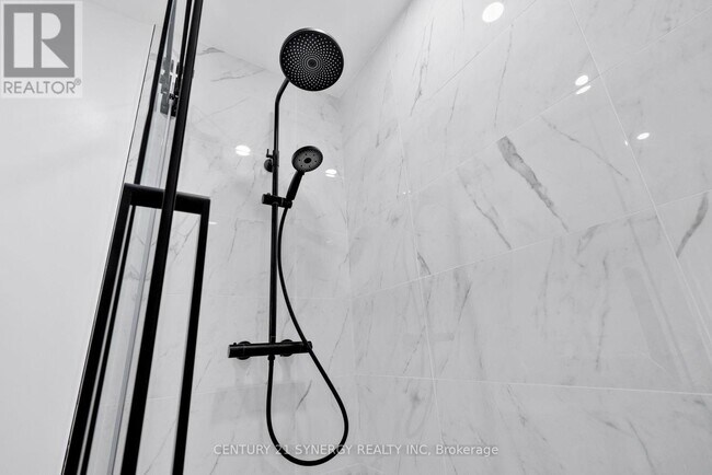 Photo du bâtiment - 598 Kirkwood Ave