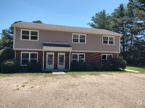 Building Photo - 701 Smithdale Dr