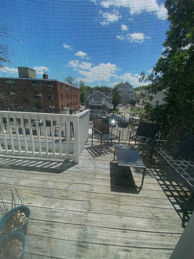 Building Photo - 56 Winship St
