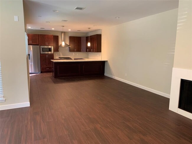 Building Photo - 9624 Doliver Dr