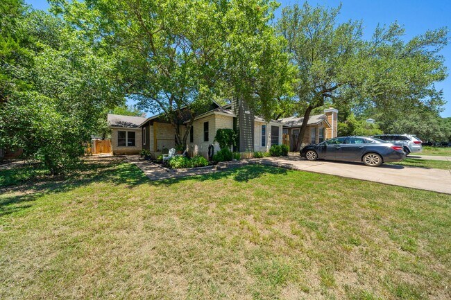 Building Photo - 9618 Sugar Hill Dr