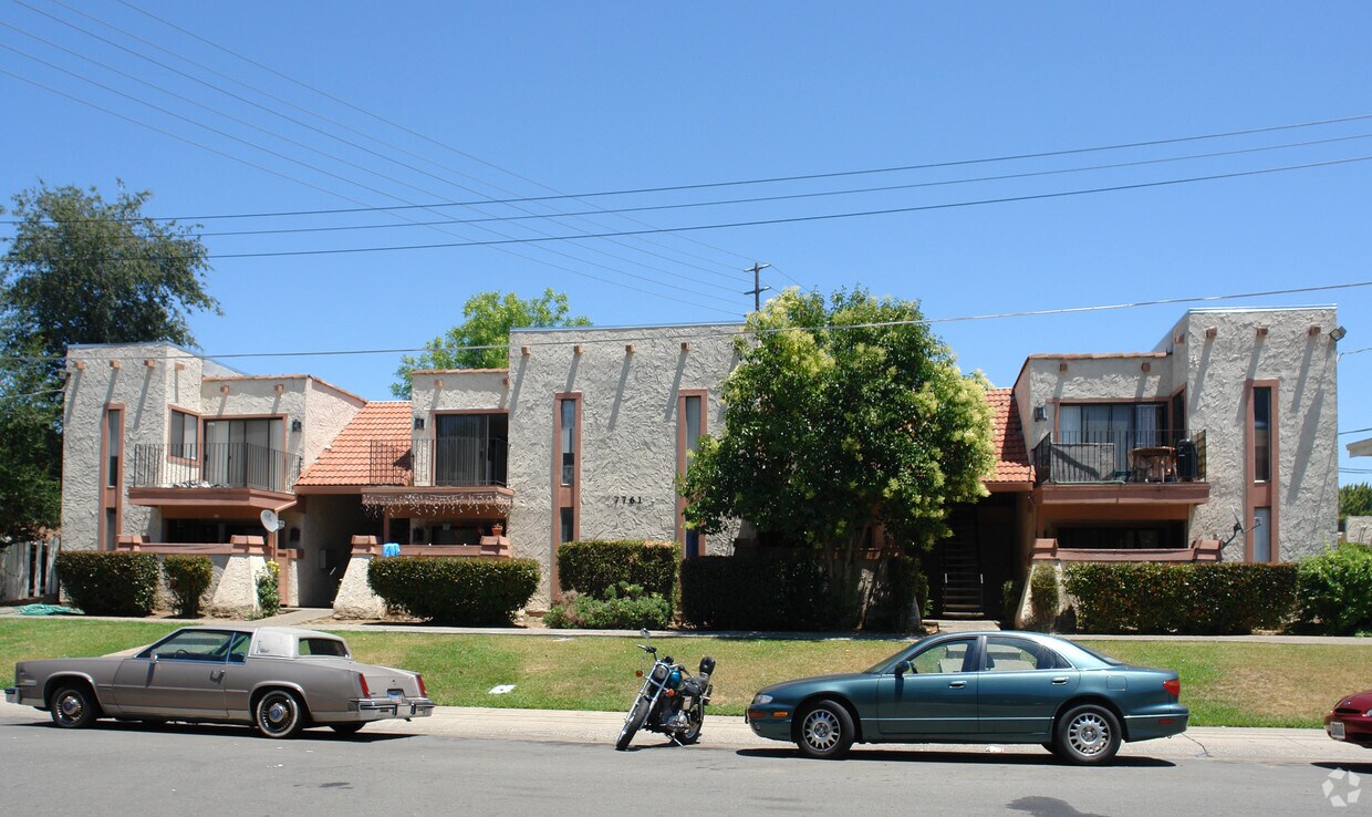 Foto del edificio - 7761 Lialana Way