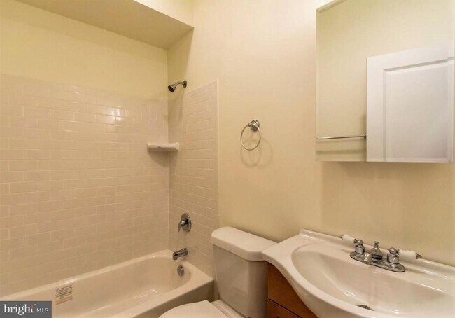 Building Photo - 4212 POWELTON Ave