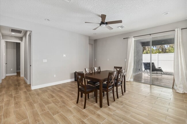 Building Photo - 6592 Taxiway Cir