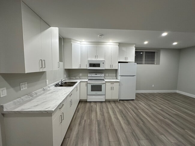 Building Photo - 46211 Promontory Rd