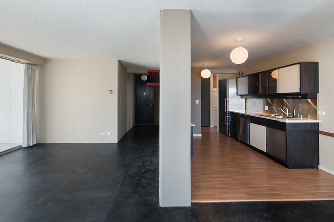 Building Photo - 66 Cleary Ct