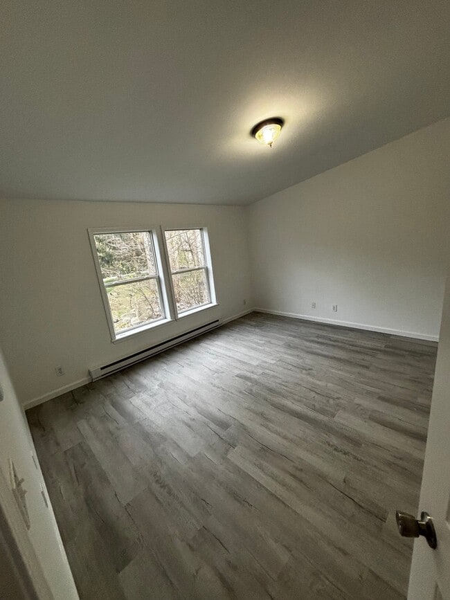 Building Photo - 9294 Bluebird Ct