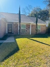 Building Photo - 8403 Battleoak Dr