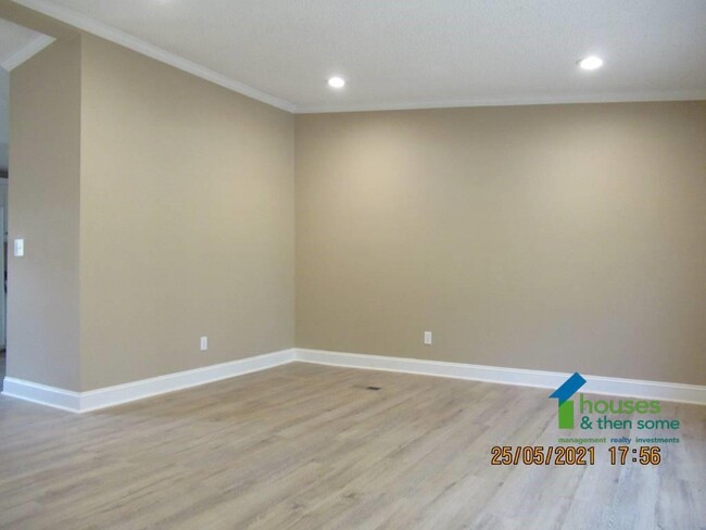 Building Photo - 500 Black Snake Rd