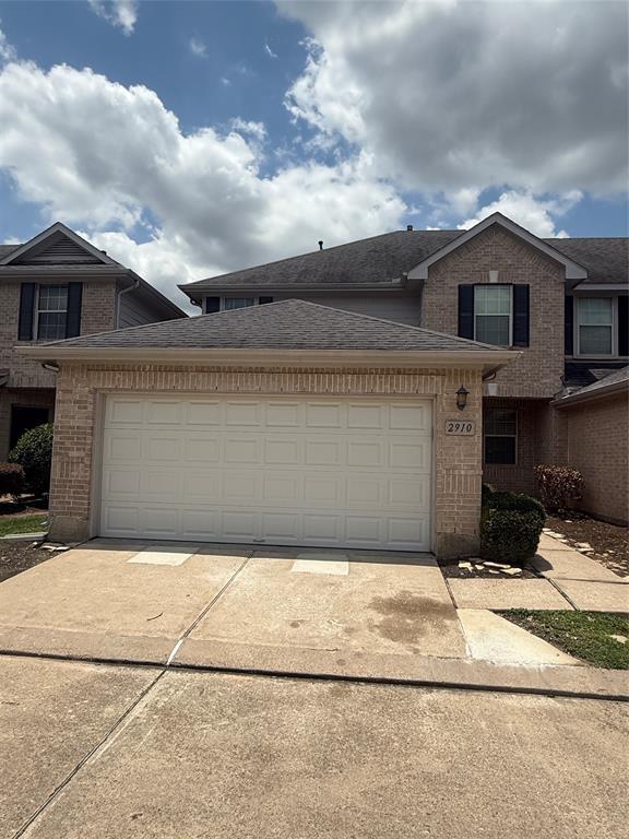 Building Photo - 2910 Meadowglen Cove