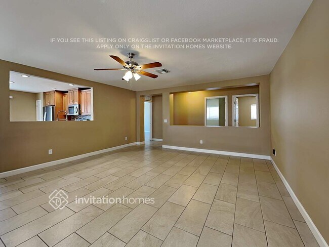 Foto del edificio - 15709 W Watson Ln
