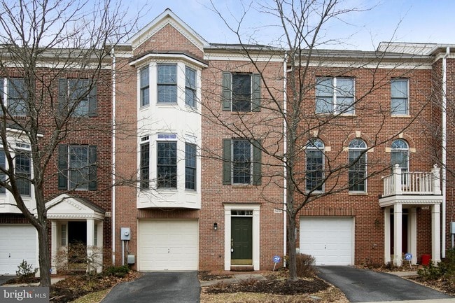 Building Photo - 125 Wootton Oaks Ct