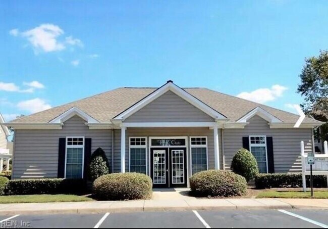 Building Photo - 2513 Old Greenbrier Rd