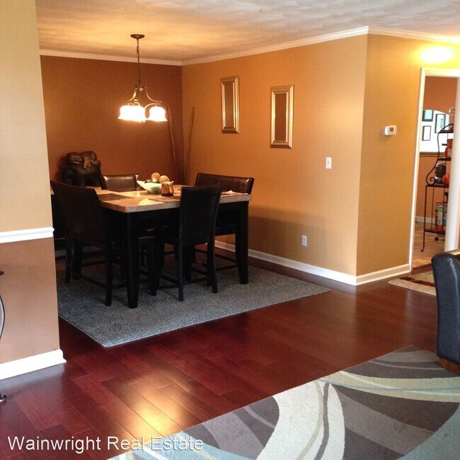 Building Photo - 3 br, 2.5 bath House - 4018 Roebling Lane