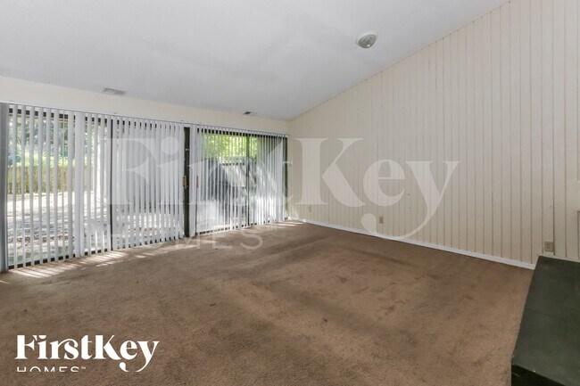 Foto del edificio - 5233 Edenshire Ave