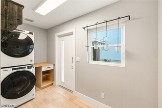 Building Photo - 27088 Del Ln