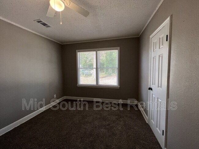 Foto del edificio - 997 Hudson St