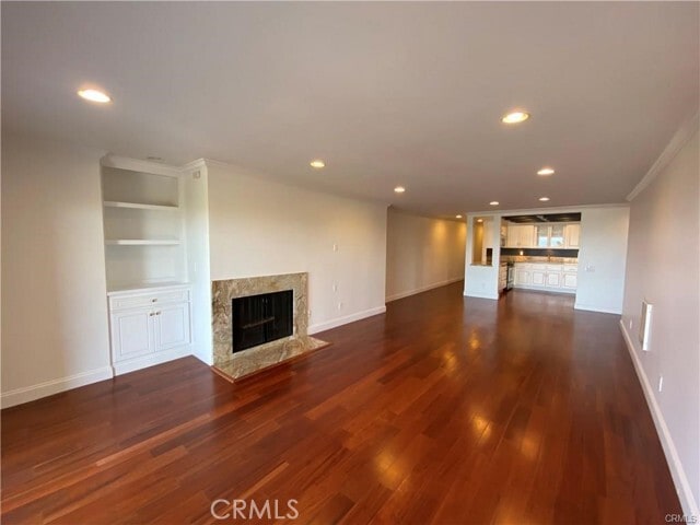 Building Photo - 3200 La Rotonda Dr