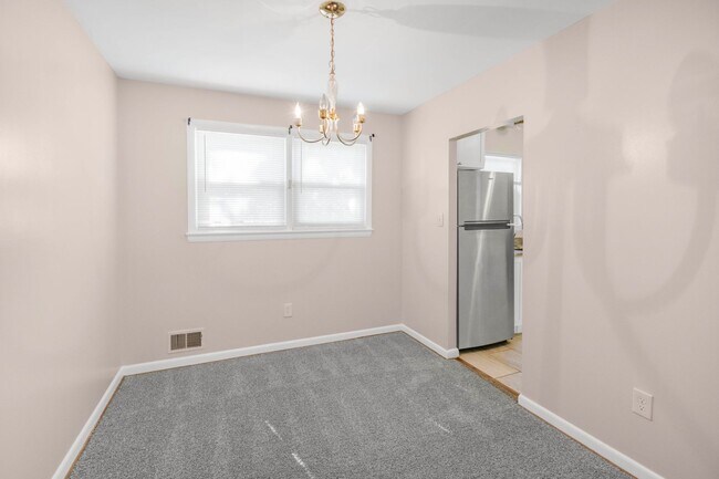 Foto del edificio - Spacious 4 BR/2.5 BA Single-Family Home in...