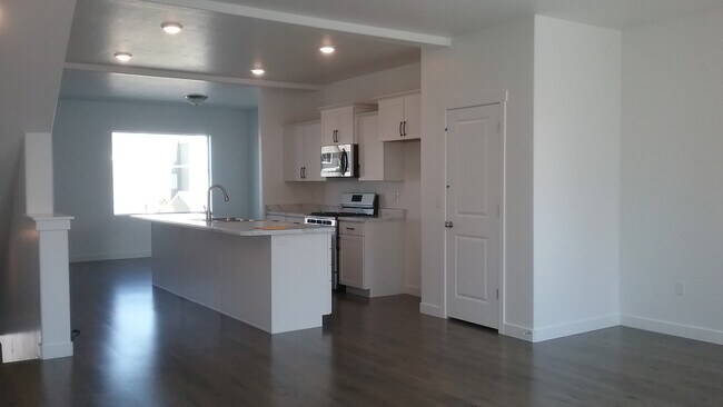 LivingRoom, Kitchen - 617 W 1430 S