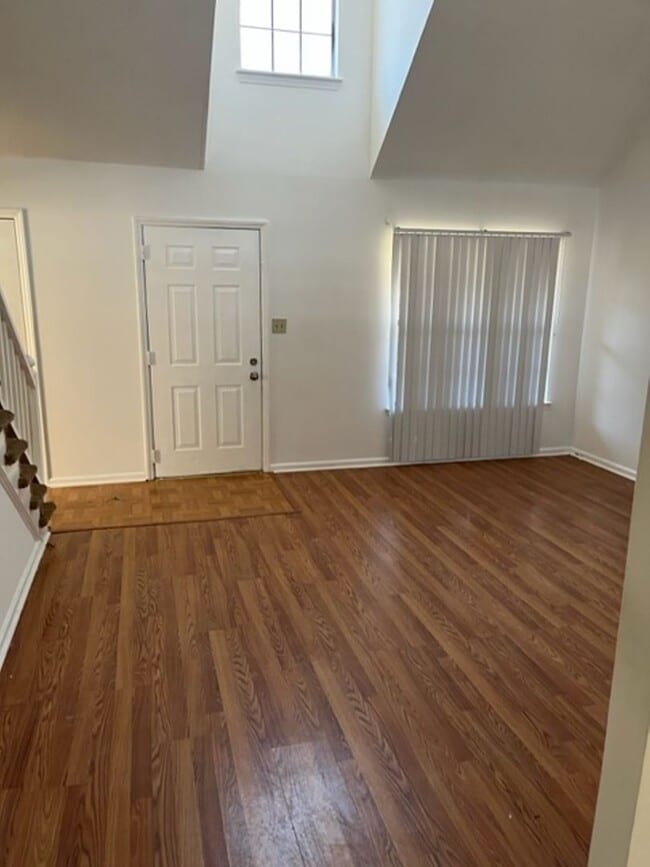 Photo - Available 3 bedroom/ 2 bathroom Home!