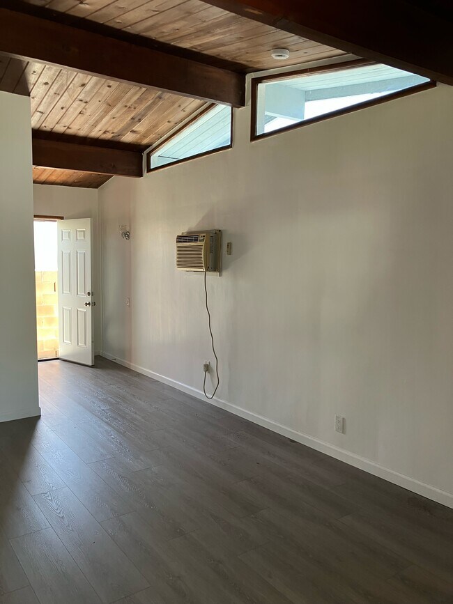 Foto del edificio - 3252 Walnut Grove Ave