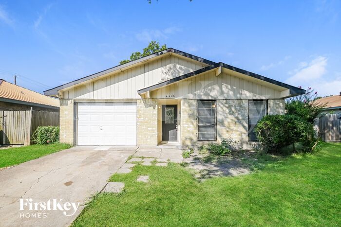 Foto principal - 4906 Stagecoach Ln