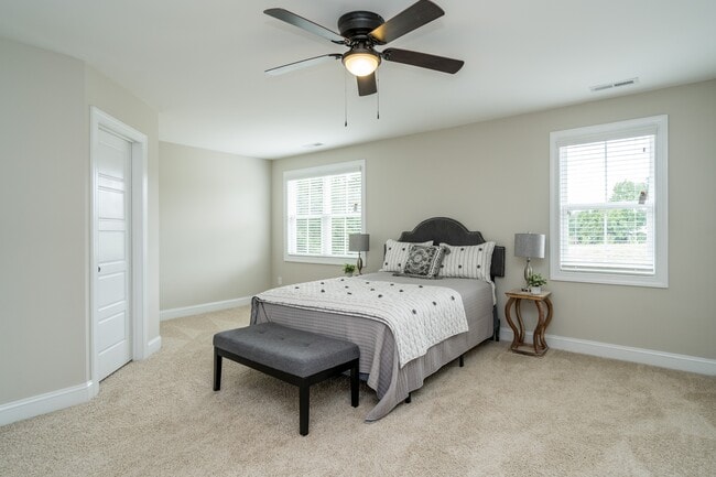 Building Photo - 51 Thunderbolt St