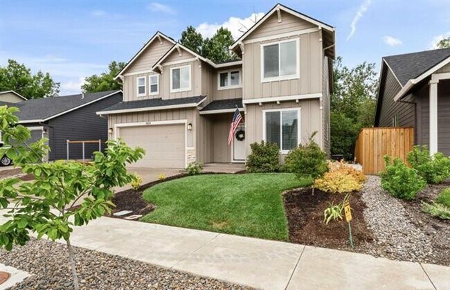 Foto del edificio - Gorgeous Newer 5 Bedroom Brownsville Home