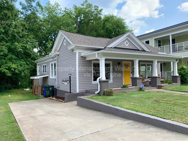 Building Photo - 707 S East St