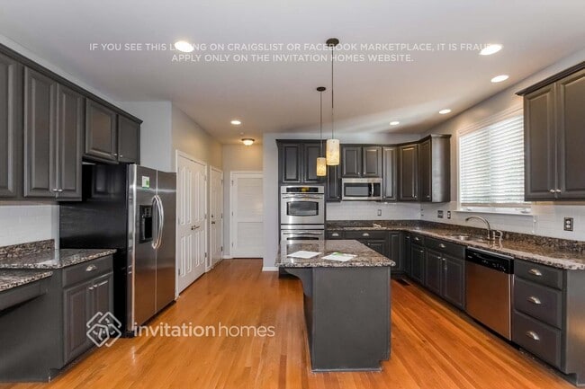 Foto del edificio - 1220 Brough Hall Dr