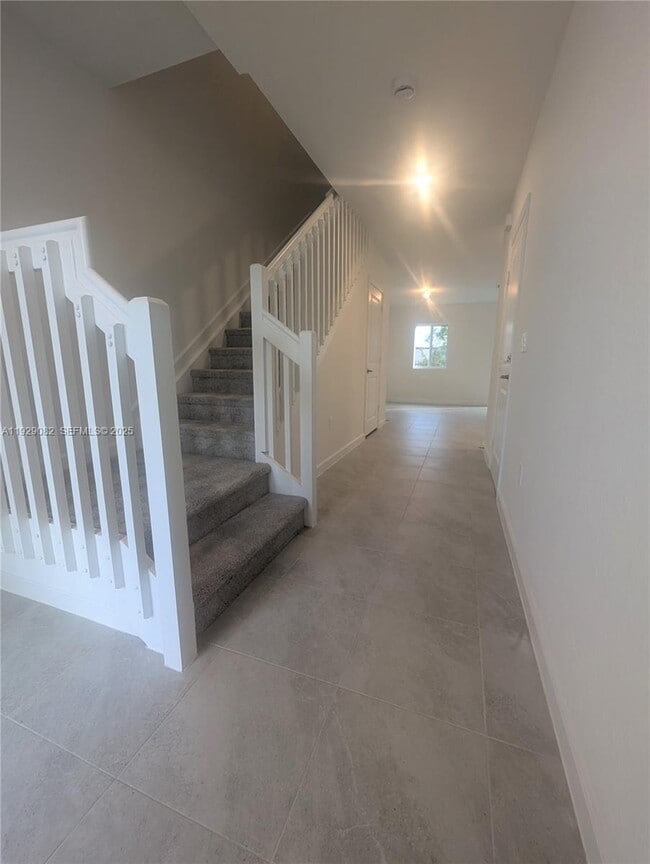 Foto del edificio - 5180 SW 37th St