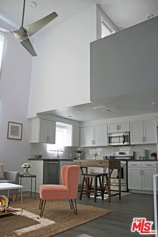 Foto del edificio - 5455 Inglewood Blvd