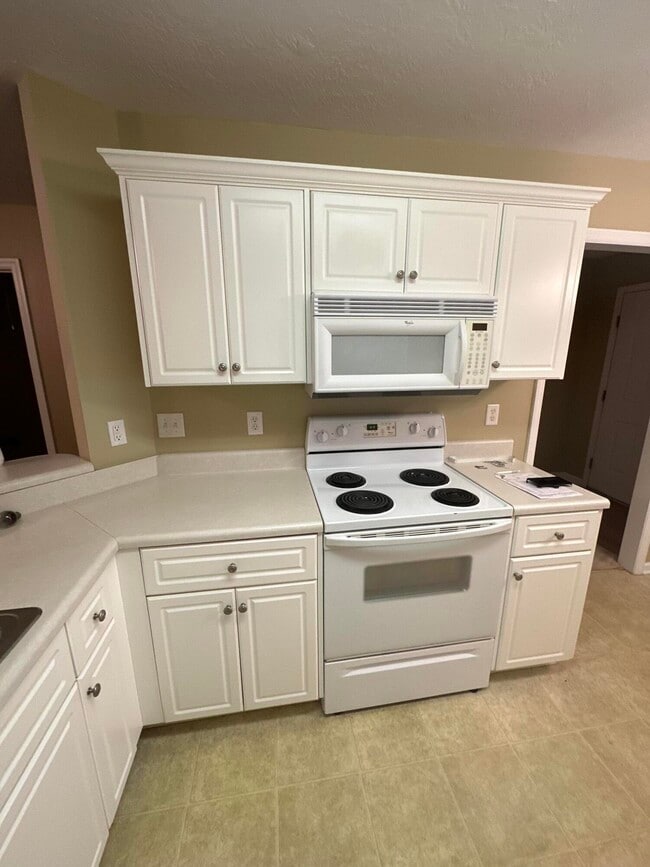 Building Photo - 1411 Anna Way