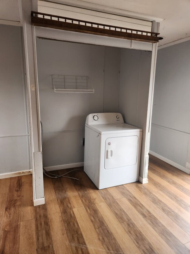 Building Photo - 173 Rudolph Ct