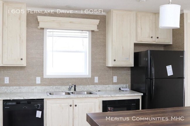 Foto del edificio - 3 bedroom in Mishawaka IN 46544