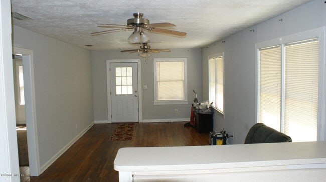 Building Photo - 1671 Faye Road