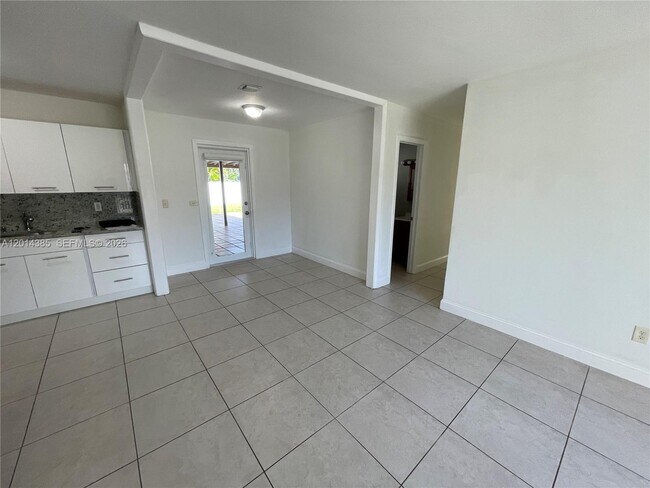 Foto del edificio - 9711 SW 162nd St